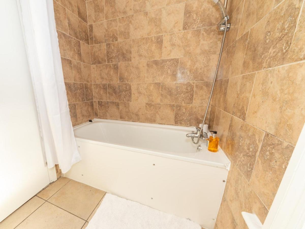 Bellaliving 2 Bedroom Apartment - Luton Luton  Luaran gambar